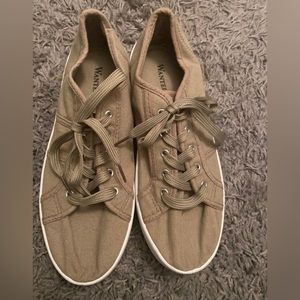 Olive canvas platform sneakers 8.5